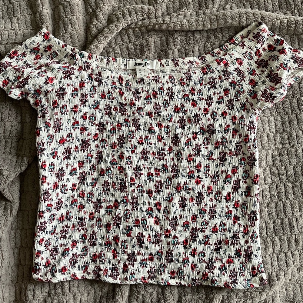 Off-the-shoulder top